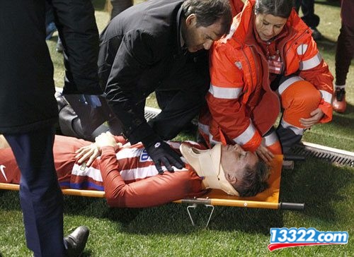 Dàn sao bóng đá gửi lời động viên Torres sau chấn thương kinh hoàng